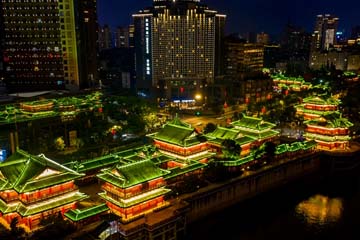 珠簾暮捲 金碧溢彩 | 江西第一樓南昌滕王閣夜景亮化StrongLED大峽谷案例欣賞
